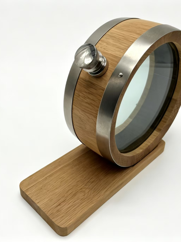 WPS图片 Transparent Oak Barrel Glass Window Oak Barrel